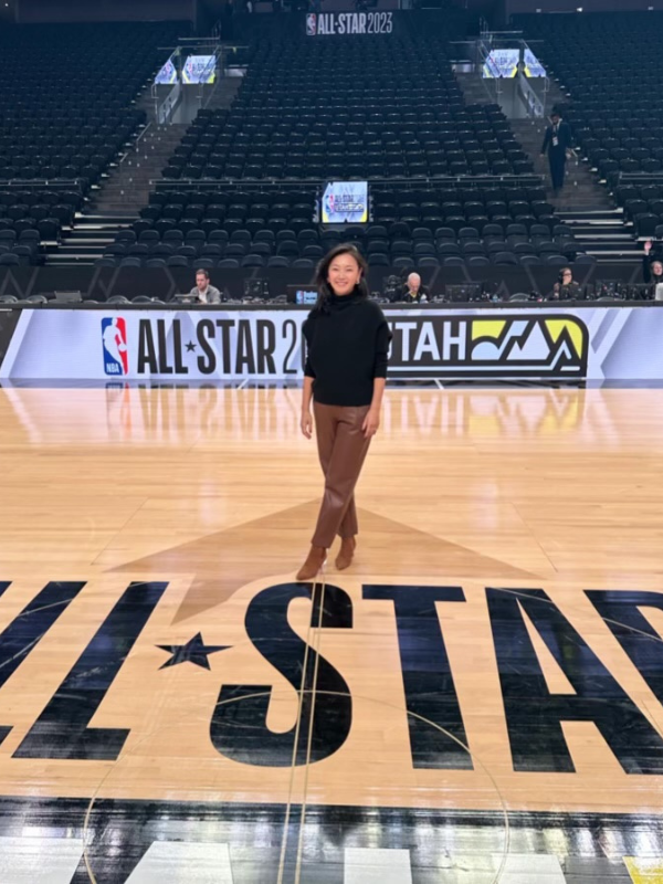 Tammy Henault (MBA '14) on the basketball court